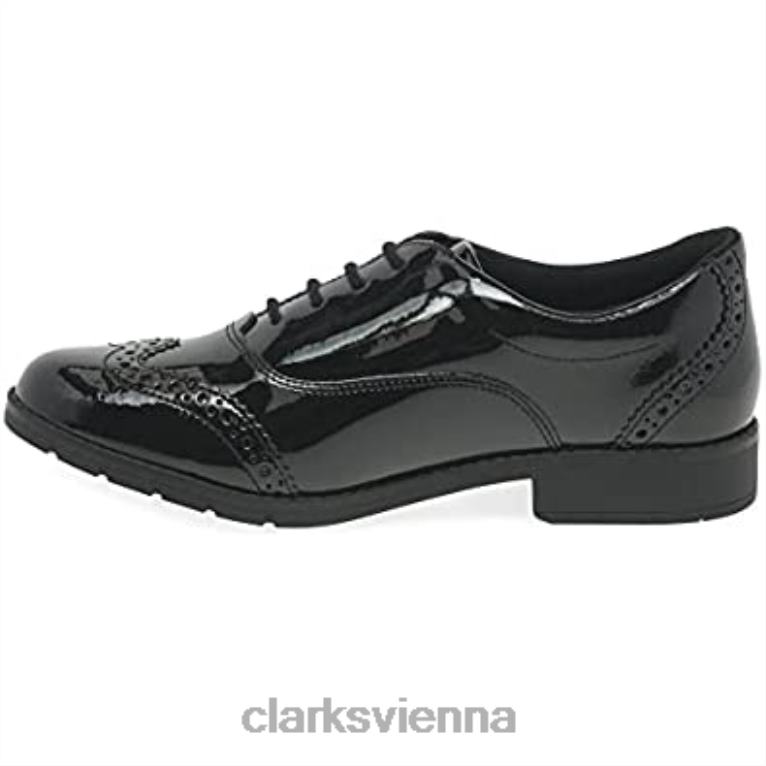 unisex Clarks Aubrie Tap Youth Lederschuhe schwarz Lack Clarks 80BRV151